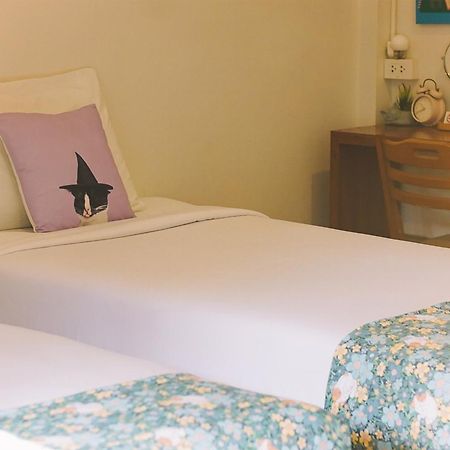 Sleepy House Chiang Rai Bed & Breakfast Екстериор снимка