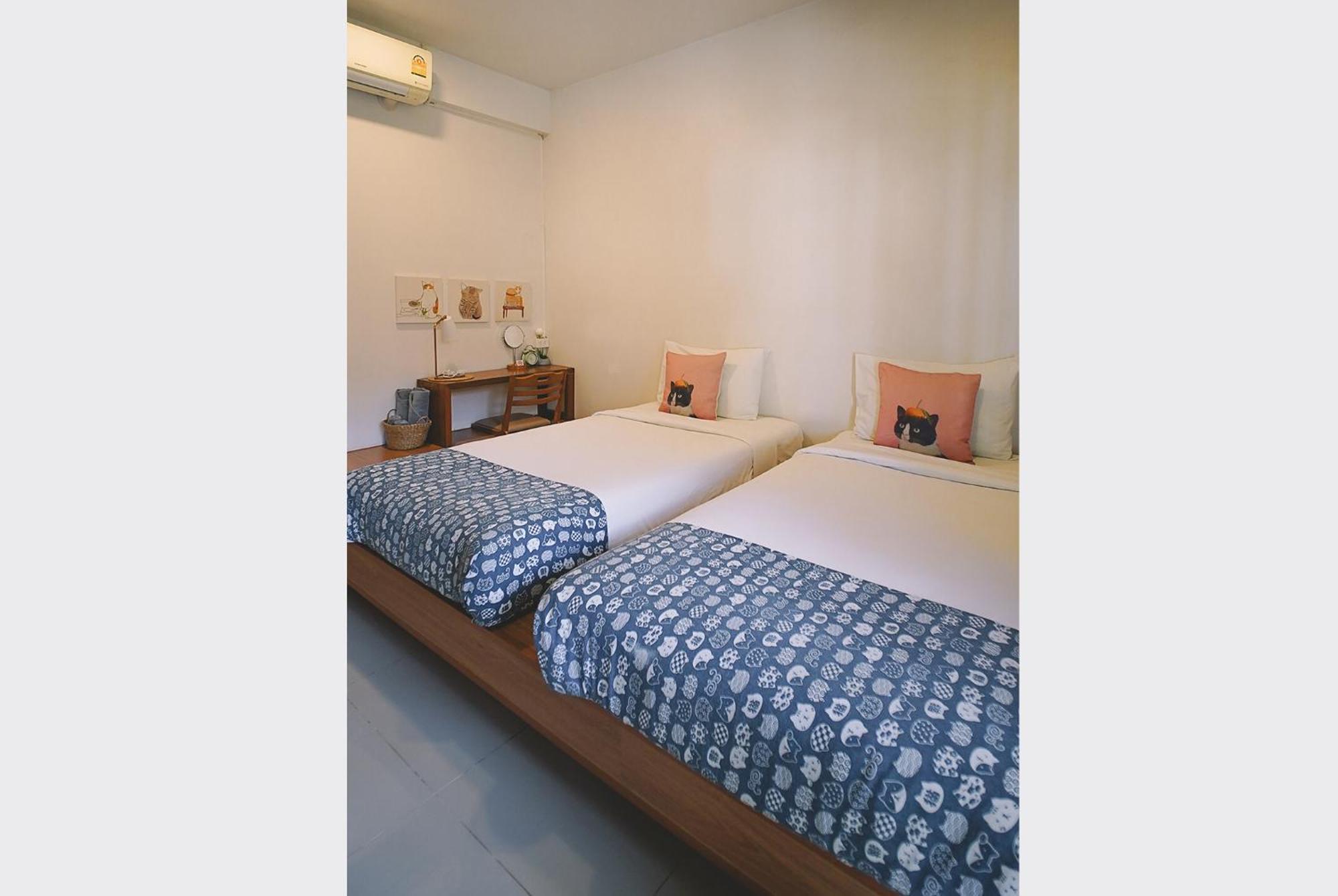 Sleepy House Chiang Rai Bed & Breakfast Екстериор снимка