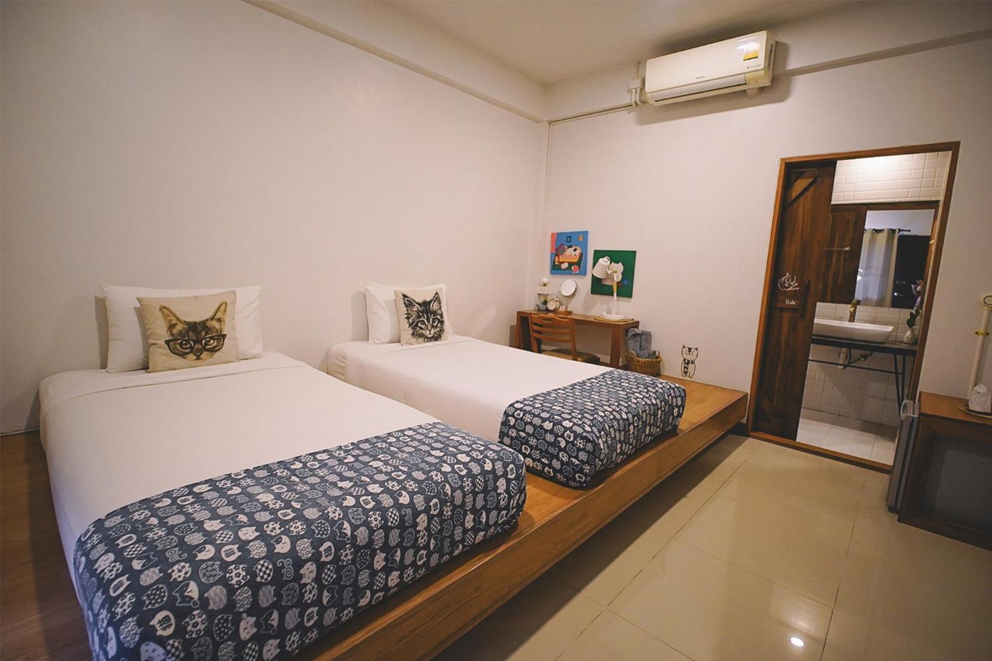 Sleepy House Chiang Rai Bed & Breakfast Екстериор снимка