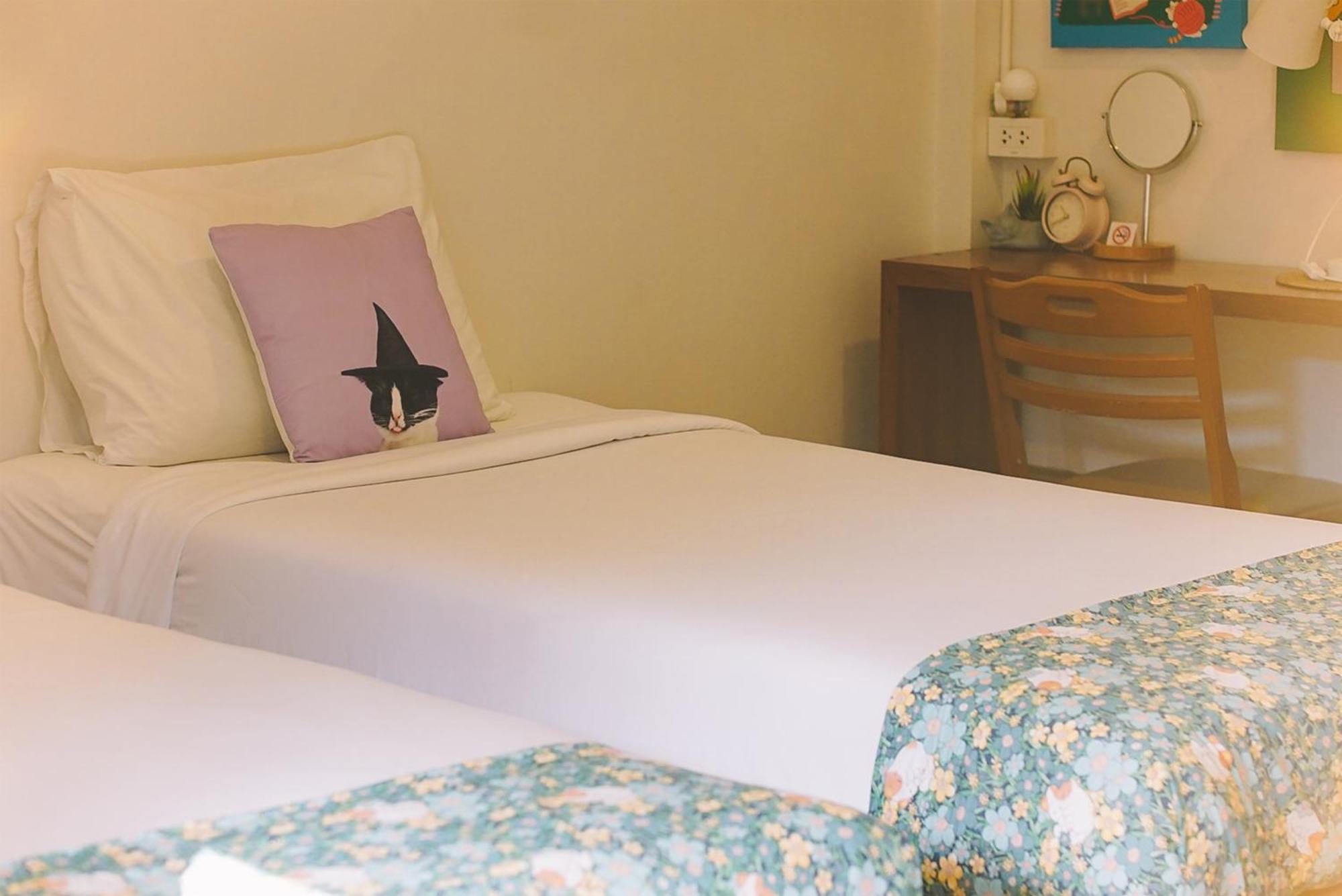 Sleepy House Chiang Rai Bed & Breakfast Екстериор снимка